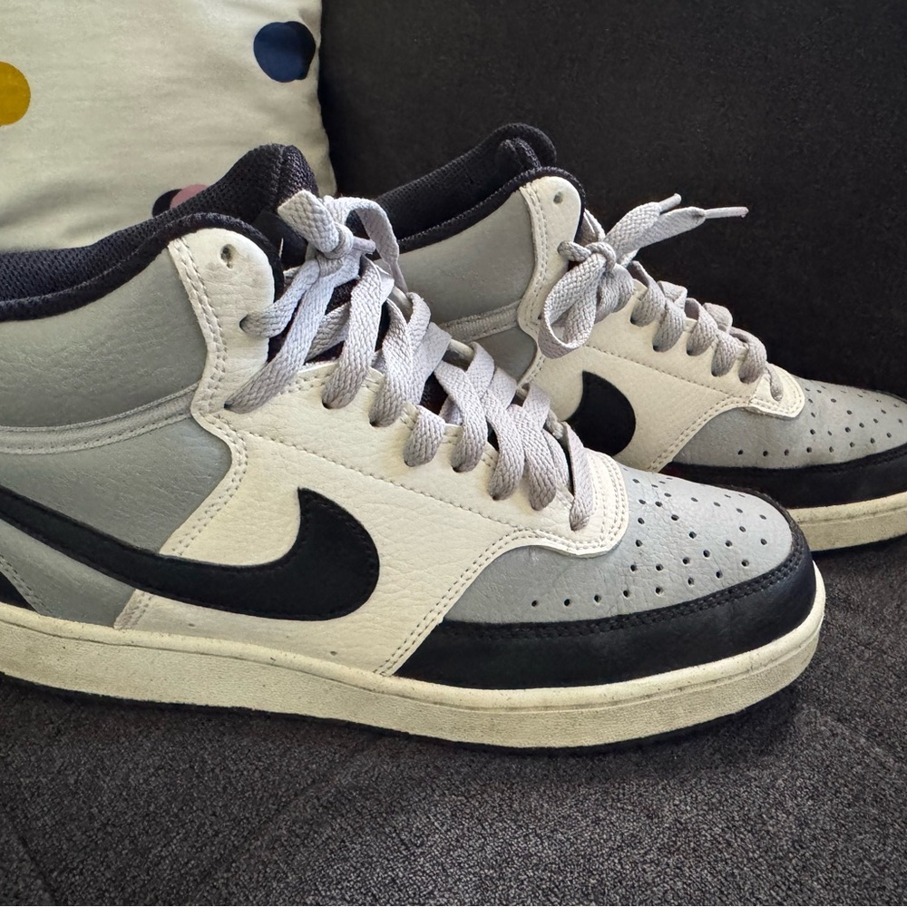 Nike Court Borough Black, Gray & white